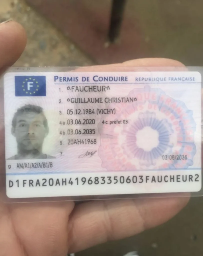 Renouvellement du permis de conduire.